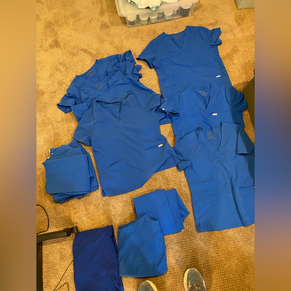Figs Women's Blue Scrubs Set